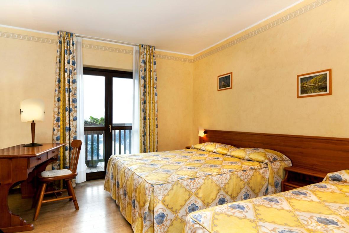 Hotel Beau Site Brusson Esterno foto