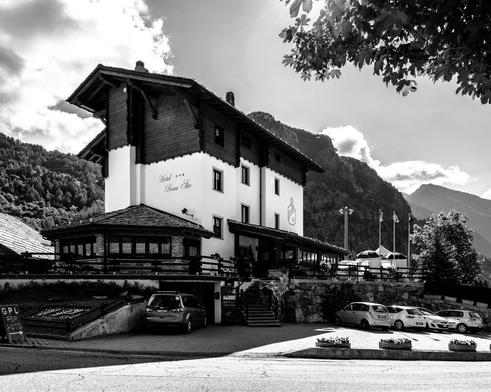 Hotel Beau Site Brusson Esterno foto