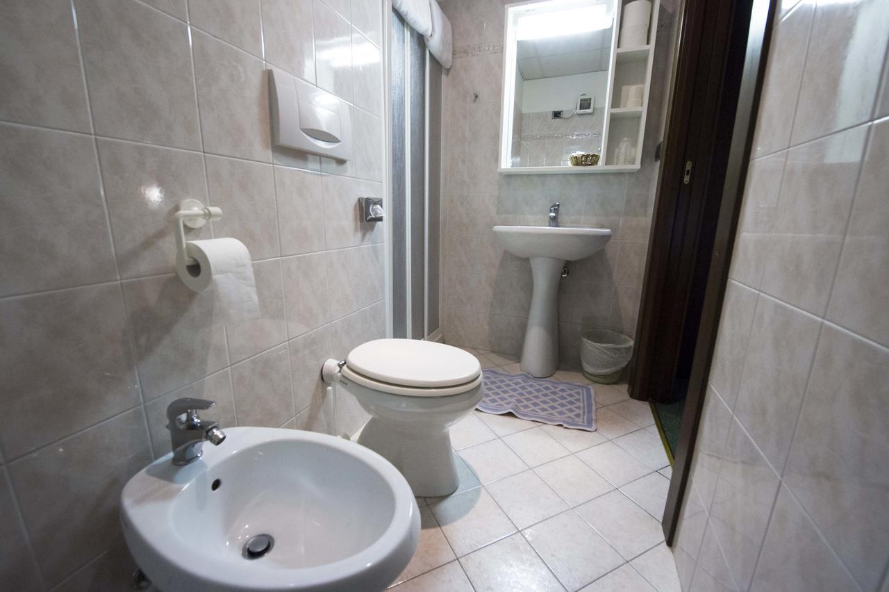 Hotel Beau Site Brusson Esterno foto