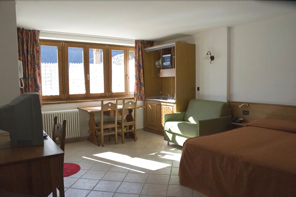Hotel Beau Site Brusson Esterno foto