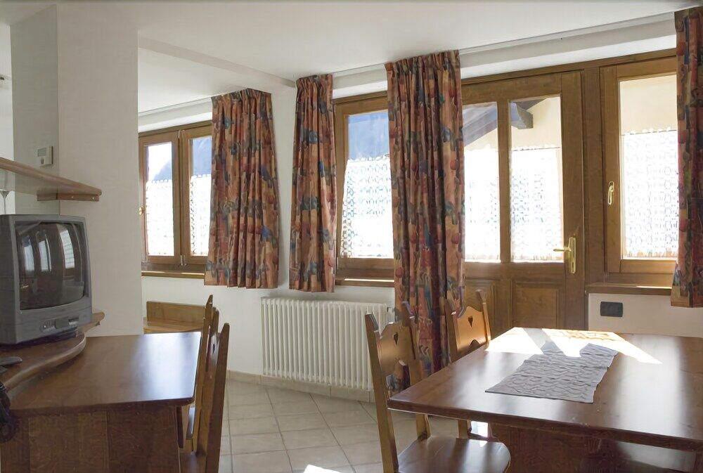 Hotel Beau Site Brusson Esterno foto